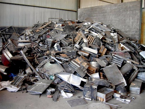 供应工业废料回收，弘发物资回收有限公司