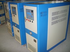 供應超高溫水溫機，超高溫油溫機，超高溫模溫機，超高溫控溫機