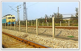 供应广西高速公路护栏网生产，柳州高速公路隔离栅安装，北海高速公路护栏网定做