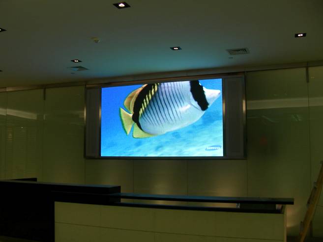 供应室内3.5个平方米的高清晰P5显示屏非常专业生产LED高清显示屏厂家