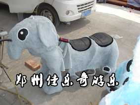 供应郑州哪有买小孩座的那喜洋洋毛绒玩具车电动动物价格