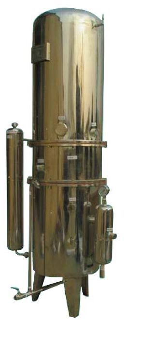 供应制药设备高效节能自脱垢蒸馏水机
