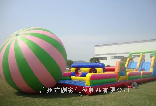 供应广州充气大型蹦蹦床充气儿童淘气堡充气滚筒球充气冰山充气毛毛虫
