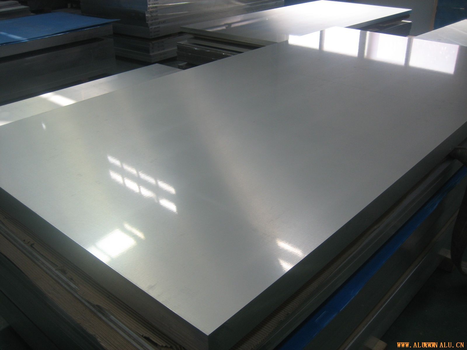 供应AL6063抗氧化铝板、7050环保铝板、3003防锈铝板