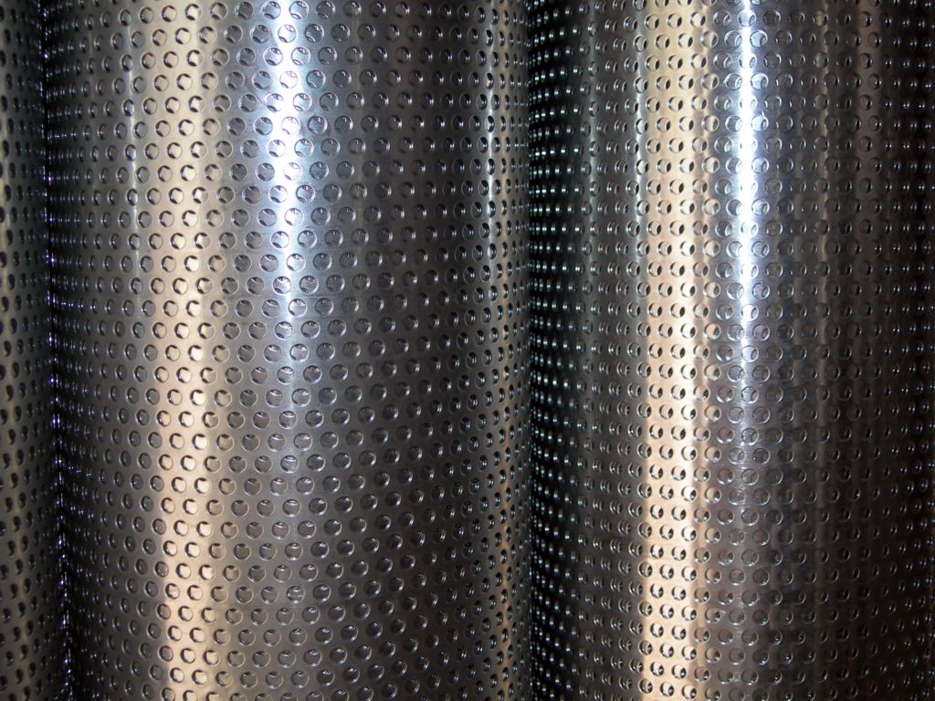 供应较新产品装饰网——氧化铝板冲孔装饰网