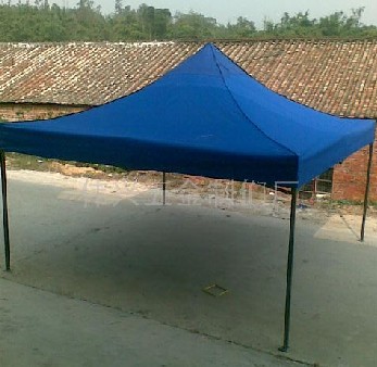 西安宣传展示桌凳套装 西安户外广告帐篷印字 遮阳伞红色帐篷
