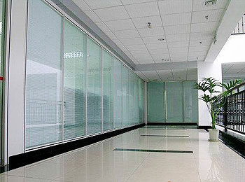 深圳推荐优秀师傅维修安装、玻璃门地弹簧、及玻璃门拉手地锁