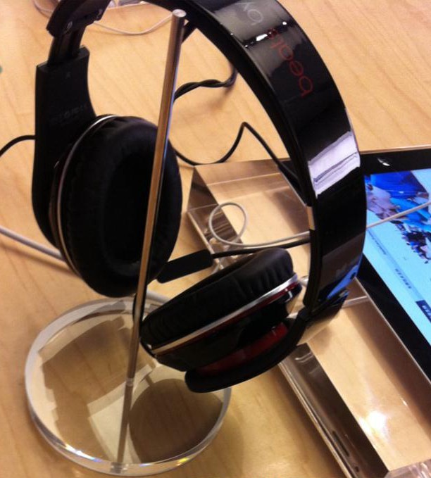 供应苹果店耳机展示架 亚克力底座支架 耳机架 耳机店金属支架 耳机托