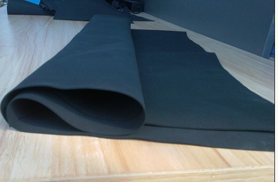 供应橡胶海棉CR垫片 单面背胶减垫CR垫片 双面备胶CR2030脚垫