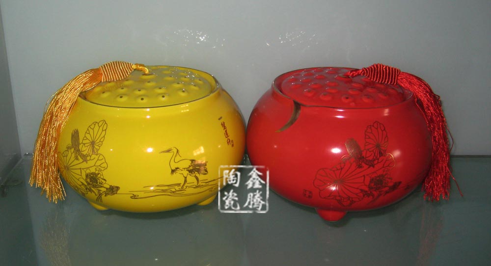 供应中国红茶叶罐，陶瓷密封罐，陶瓷食品罐，各种药材陶瓷密封罐