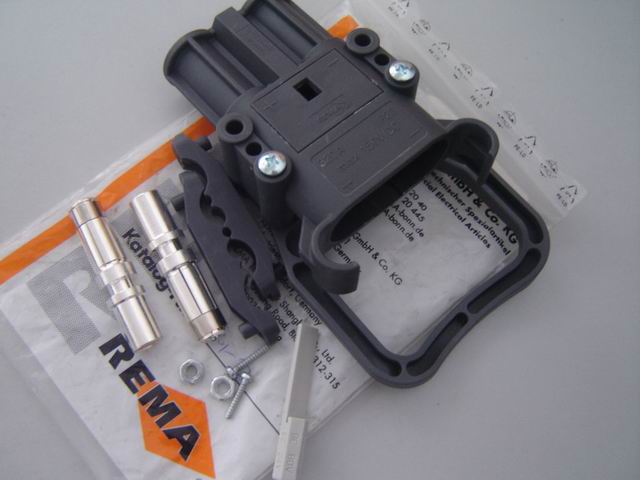 供应德国 REMA 320A 150V DIN连接器母头 电动叉车电池充电插头接插件