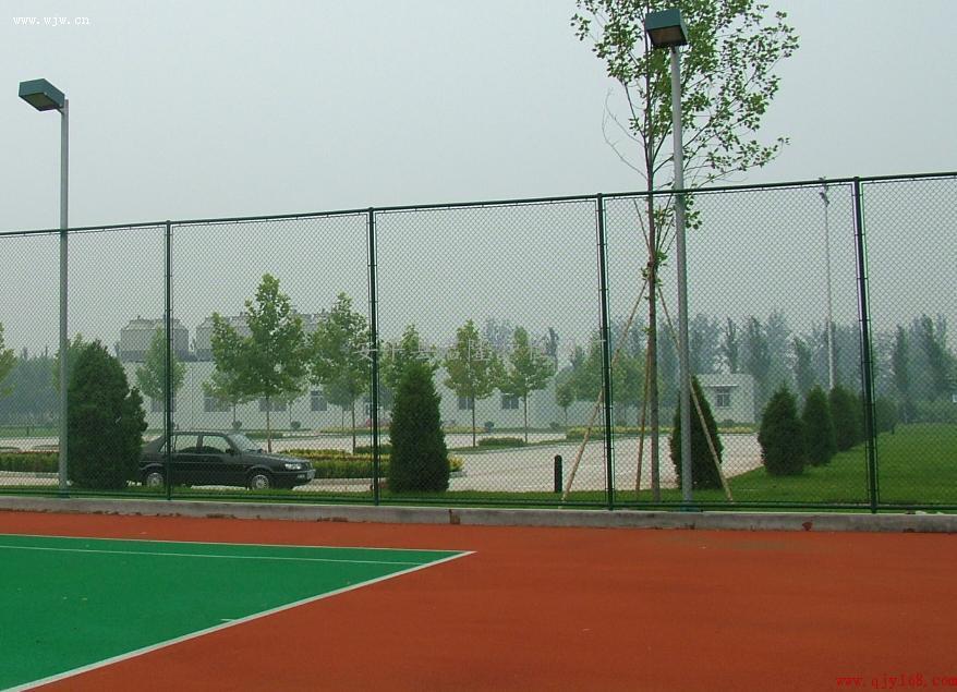 供应内蒙古体育场围栏 内蒙古体育场护栏网 内蒙古网球场护栏网