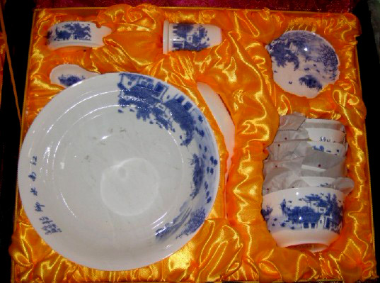 供应骨瓷保鲜碗，精美陶瓷餐具