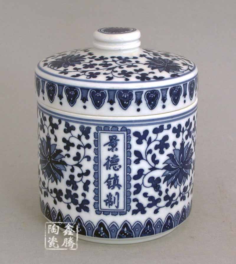 供应青花山水茶叶罐，手绘陶瓷茶叶罐