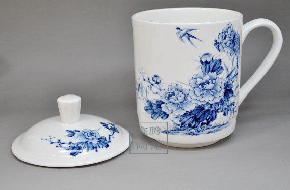 供应高档骨质瓷茶杯，会议陶瓷茶杯，青花花鸟茶杯