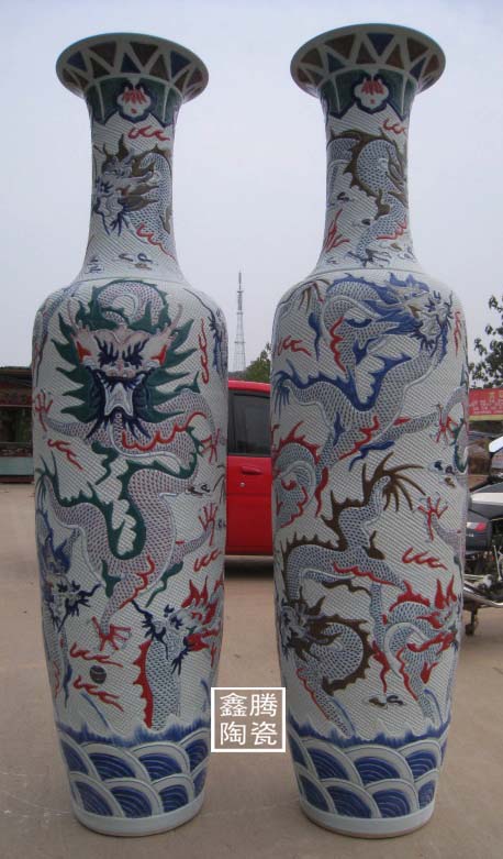 供应粉彩雕刻龙纹陶瓷大花瓶