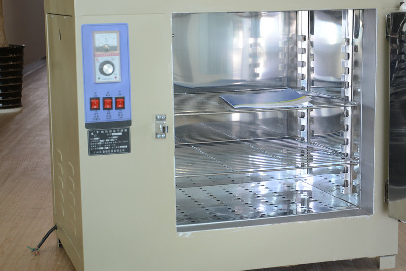 供应广州干燥箱价格 高温干燥箱烘干箱 小型台式烘干箱
