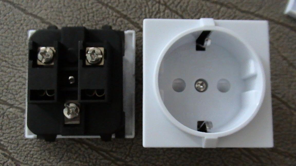 供应德式电器插座RG-02 德规储能电源插座 德标逆变器UPS电源插座E-08