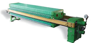 供应手动型厢式压滤机复合橡胶板滤板特点是什么