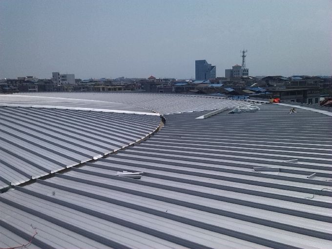 供应直立锁边铝镁锰板屋面系统配件