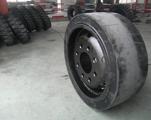 实心轮胎 叉车钢圈 工程机械实心轮胎