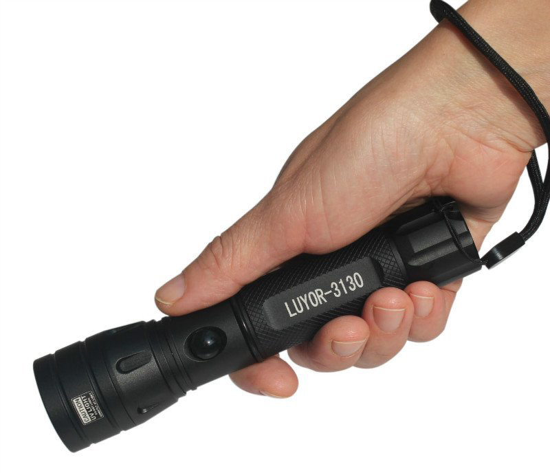 供应LUYOR-3130可变焦LED荧光检漏灯