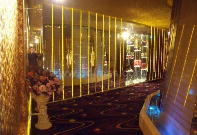 供应不锈钢酒店装饰板-重庆黄金双塔不锈钢外墙面装饰板