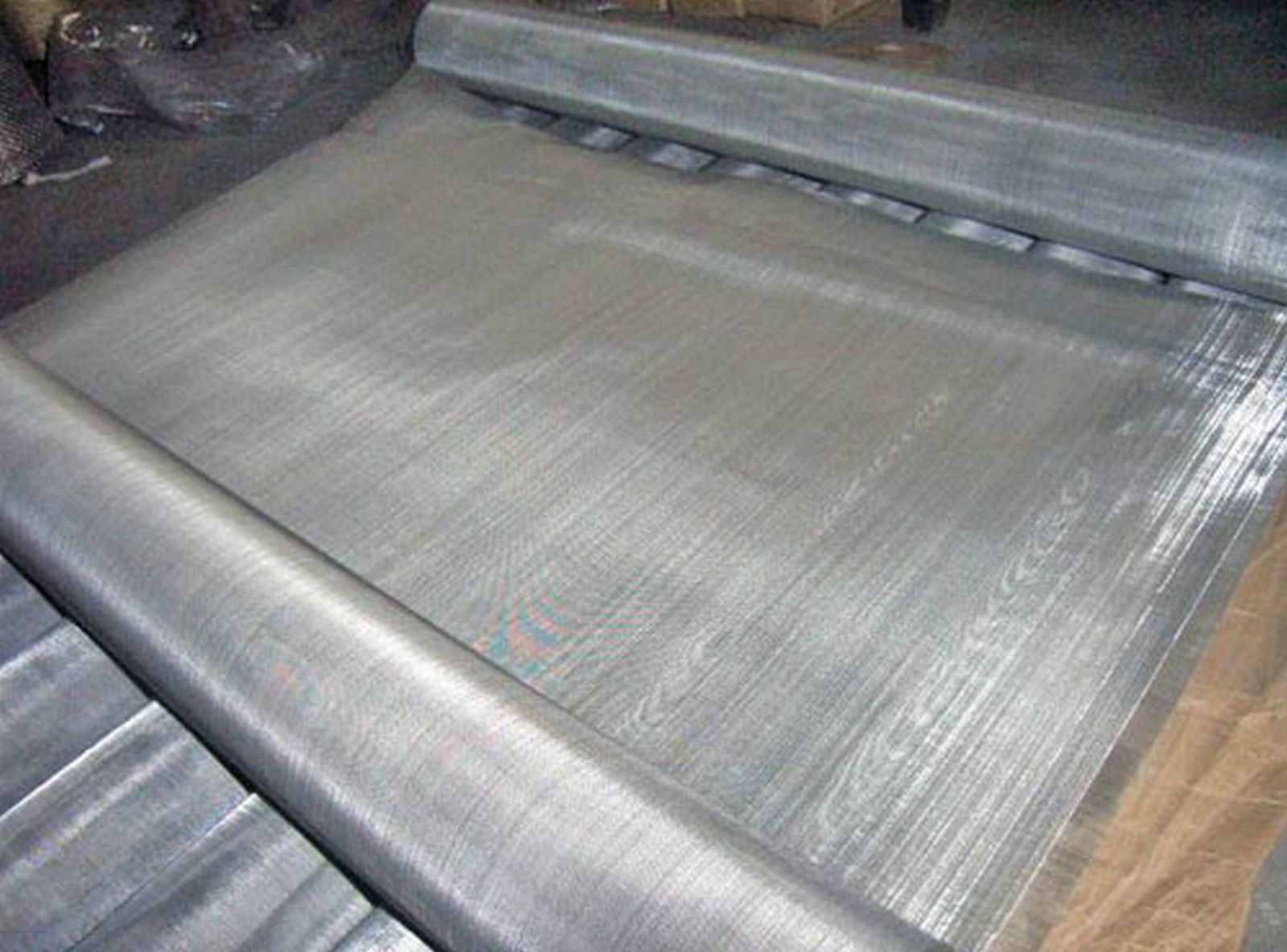 安平盼通厂家直接生产不锈钢20-200目过滤铁丝网，电镀工业酸洗网