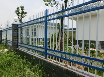 供应锌钢护栏图片　锌钢护栏各种款式　锌钢护栏价格