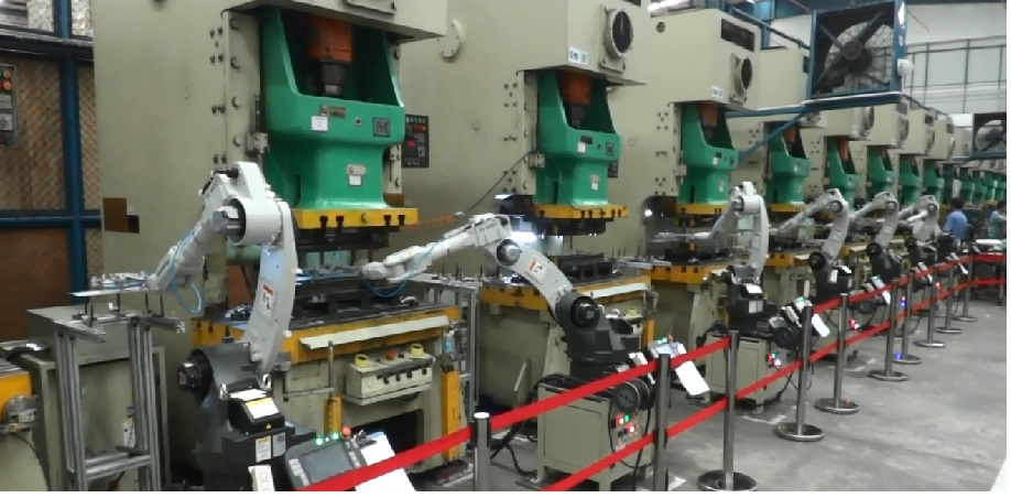 供应冲床生产线自动上下料机器人 搬运机器人