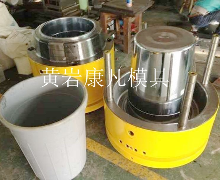 浙江台州黄岩生产桶模具公司