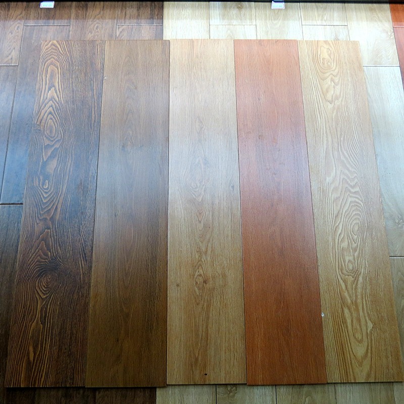 厂家特价供应仿木纹瓷质地板砖150*600规格50元/米
