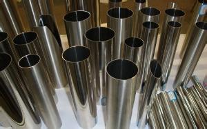 沪钛厂家现货直销304不锈钢方管，品种齐全，价格优廉，敬请选购