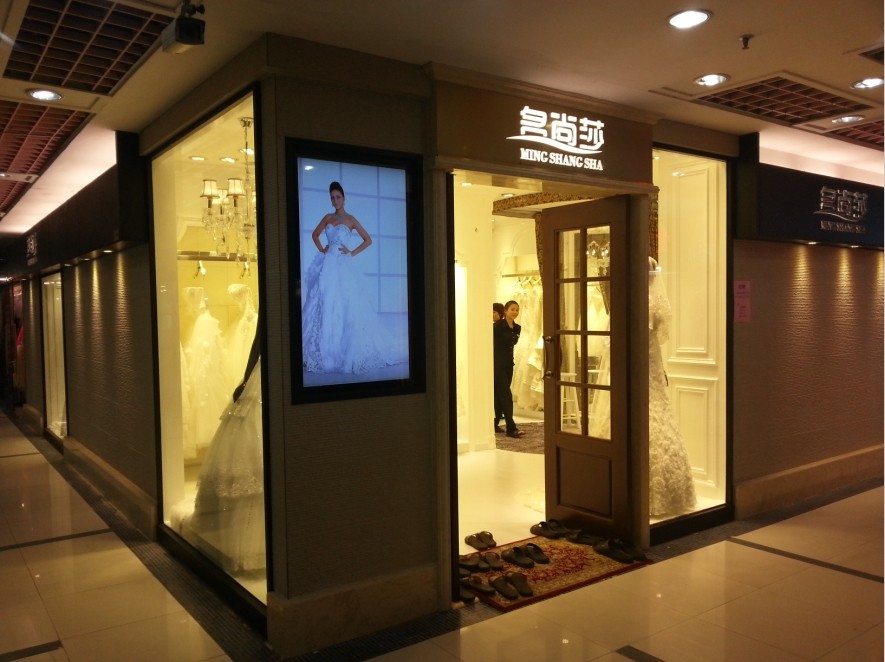 山东婚纱店* 婚纱*店 名尚莎婚纱礼服公司