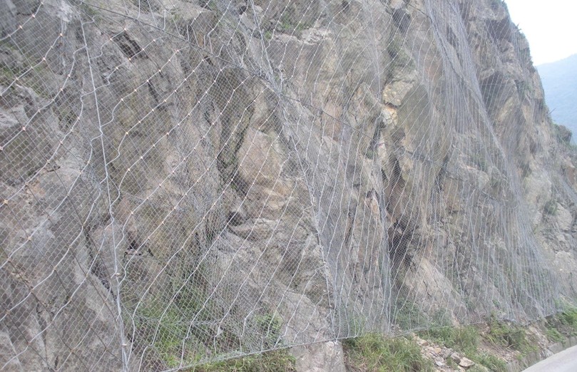 安平佳盛正在供应防止山体滑坡防护网|防范泥石流灾害发生防护网