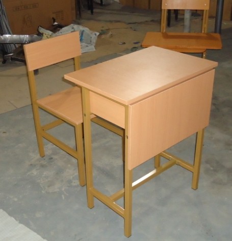 佛山课桌椅厂家 质量好的课桌椅厂家教室课桌椅 塑钢课桌椅,多媒体课桌椅