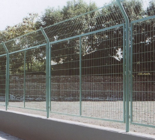 生产厂区隔离栅、优质护栏网
