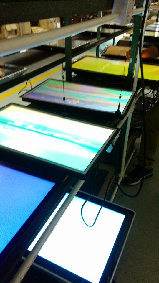 32寸广告机 高清楼宇体育馆会议中心液晶显示器