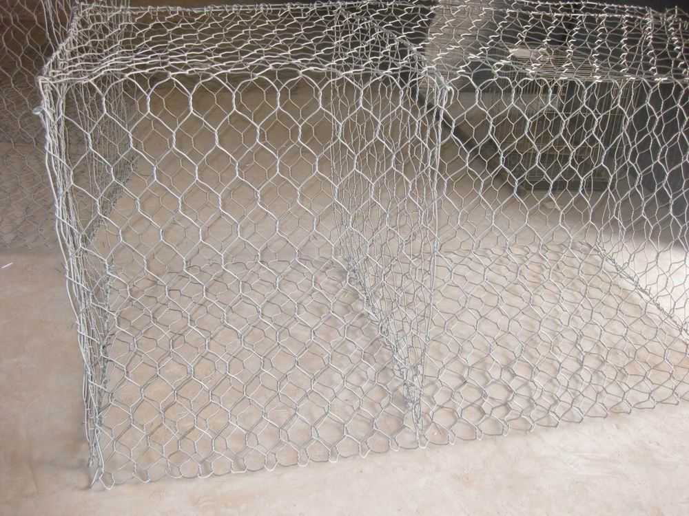 润环丝网专业生产河槽石笼网框河堤网