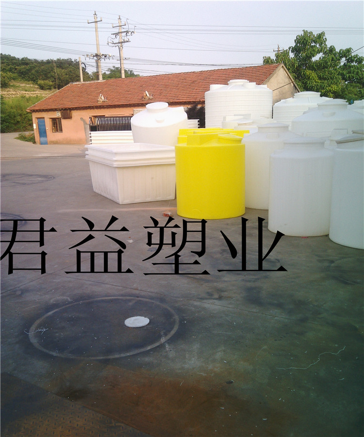 厂家直供宁波2立方大水箱，圆形储罐，2000L塑料桶
