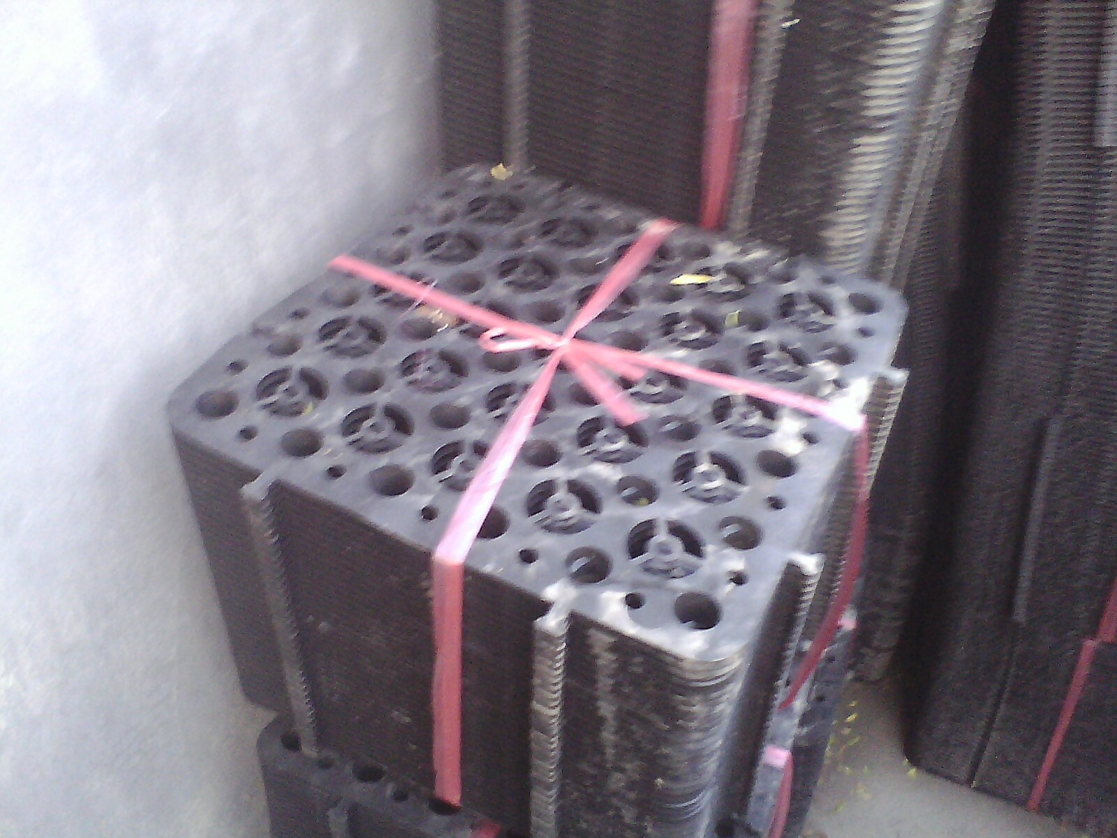 郴州车库种植排水板塑料夹层板厂家销售