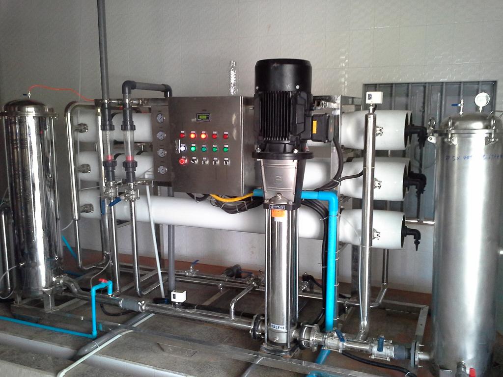 供应云南山泉水制水设备云南桶装水厂产水成套设备