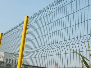 三角折弯护栏网、三角折弯护栏网报价、隔离栅护栏网价格