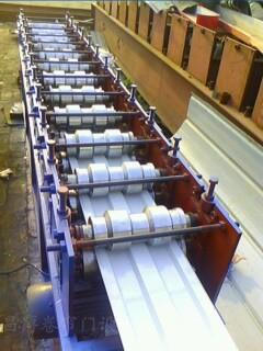 卷帘门机械设备定制200型卷帘门设备生产厂家