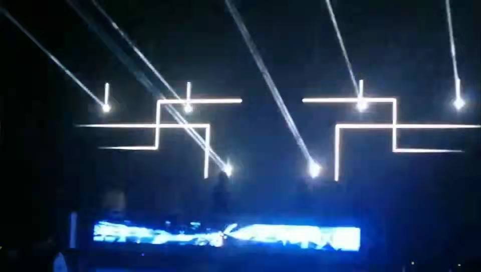 天津庆典公司提供亚克力演讲台带灯七彩LED水晶发言台出租