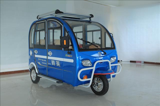 鑫奇奥老年四轮电动代步车是将来环保好的交通工具
