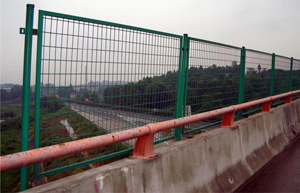 护栏网、新式桥梁围网、框架围栏