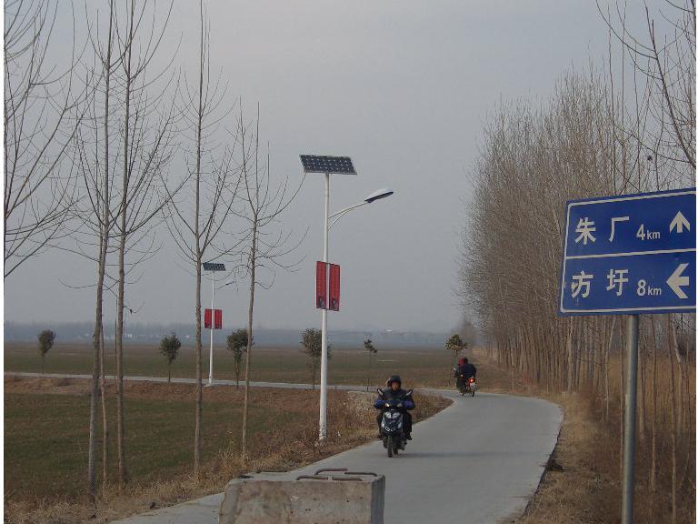 供应潍坊太阳能路灯生产厂家-潍坊太阳能路灯安装价格-龙江品牌太阳能道路灯出厂价格低