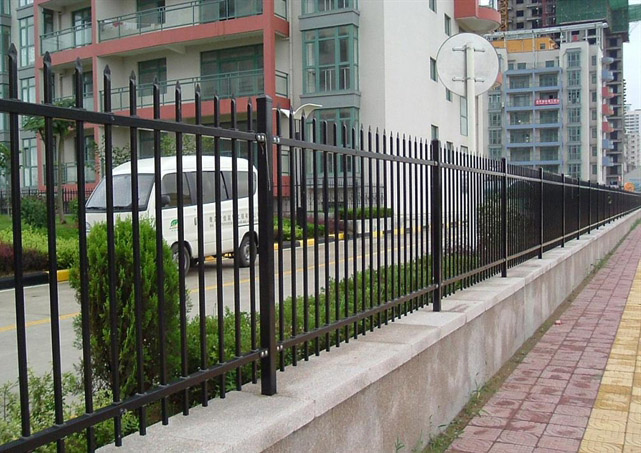 锌钢小区护栏 厂房围栏 隔离防护栏 深圳较低价批发