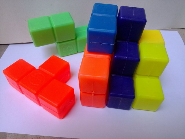供应吹塑料俄罗斯方块立体拼图魔方积木益智玩具广告礼品促销赠品LOGO贴牌来图来样加工定制启智玩具